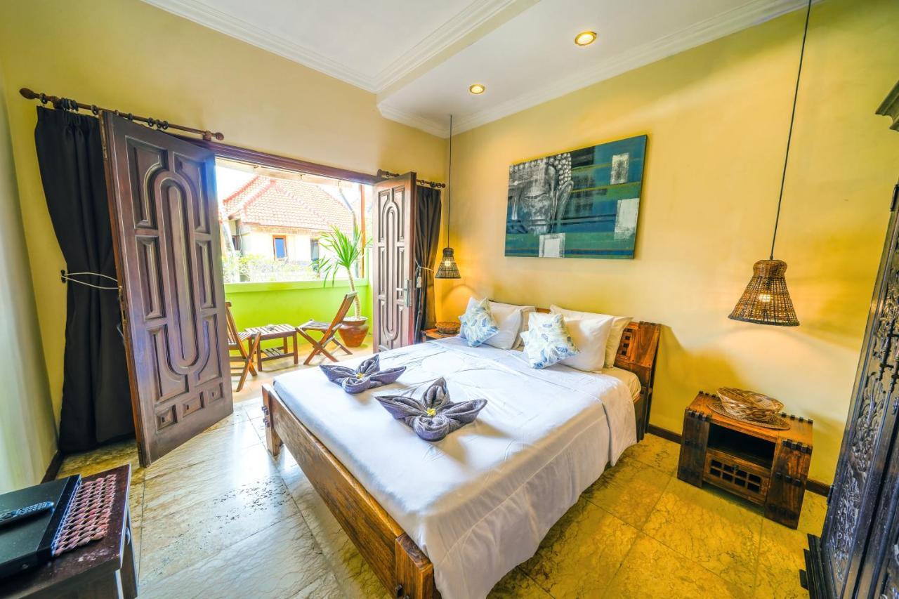 De Cinta Villa - Kuta - 5 Bedrooms - Heart Of Kuta Extérieur photo