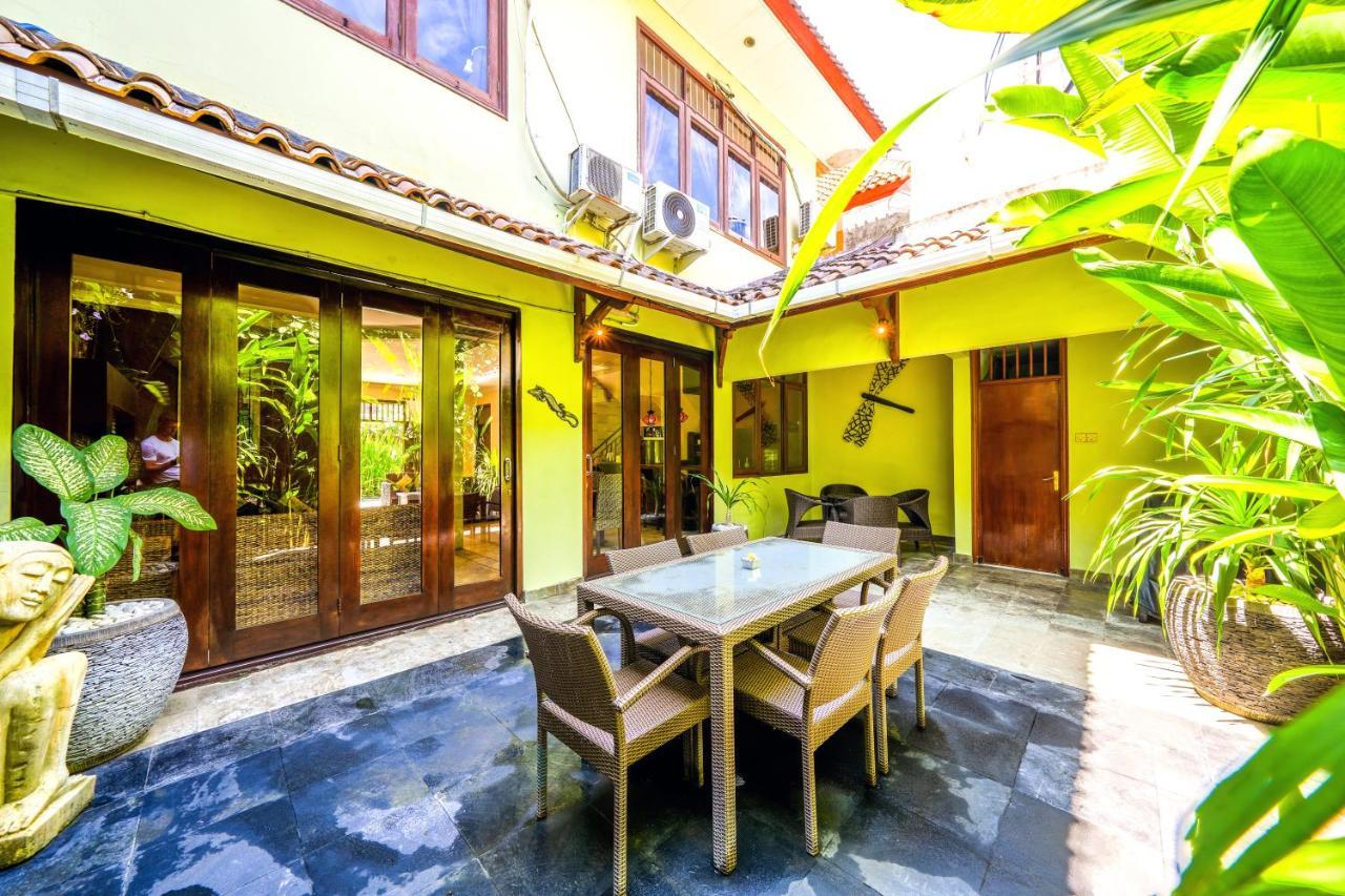 De Cinta Villa - Kuta - 5 Bedrooms - Heart Of Kuta Extérieur photo